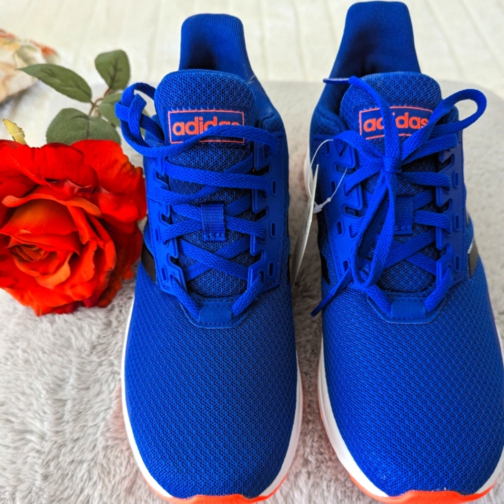 Blue running shoes 💙 Adidas